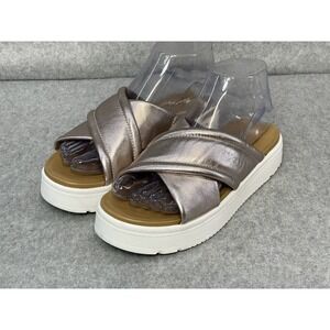 UGG Women's Zayne Crossband Platform Leather Sandals Sz 6.5 Rose Gold Metallic